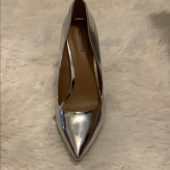 Call It Spring metallic silver size 9 - Picture 2 of 12